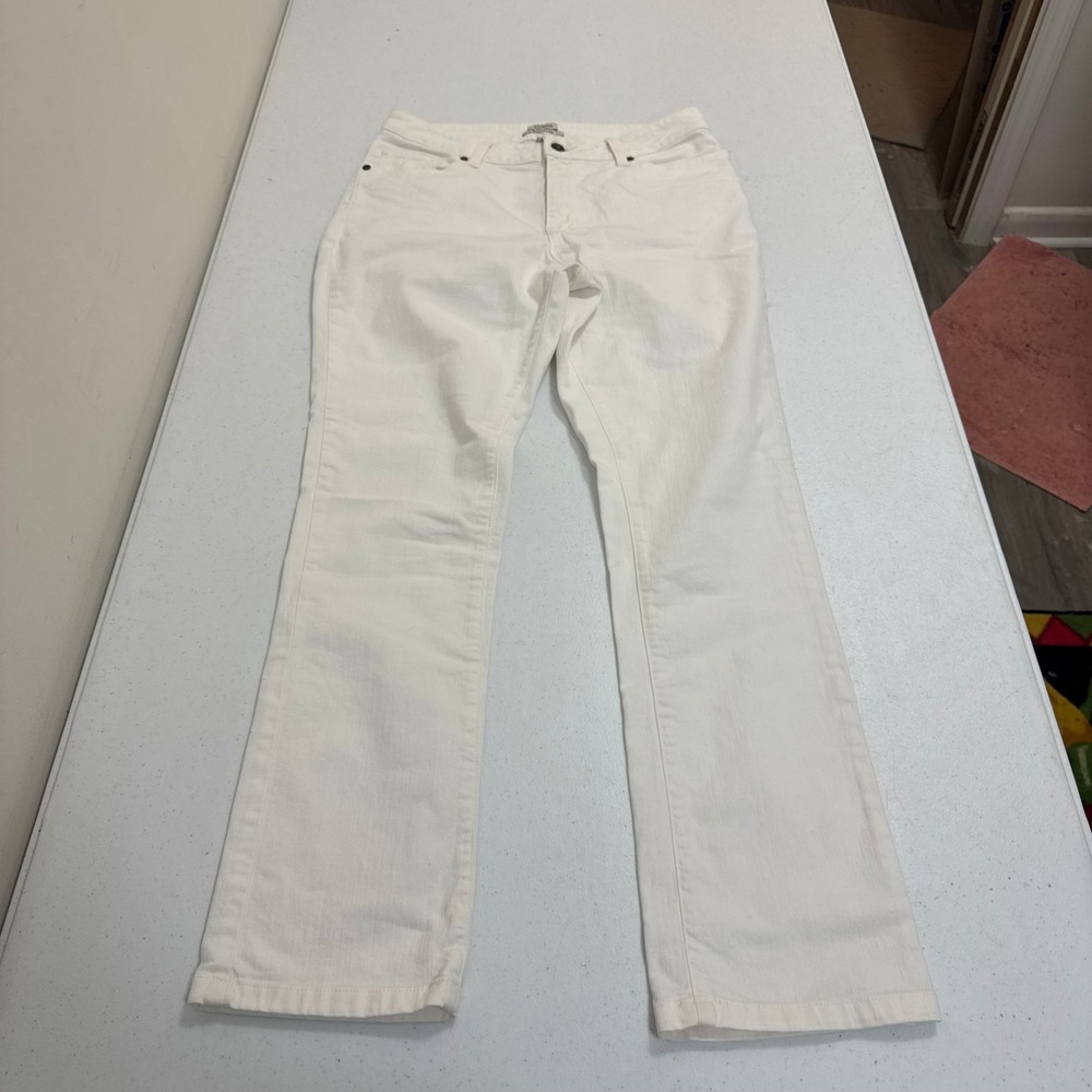 LL Bean Favorite Fit White Straight Leg Denim Jeans Womens 10 Reg Mid Rise 3366